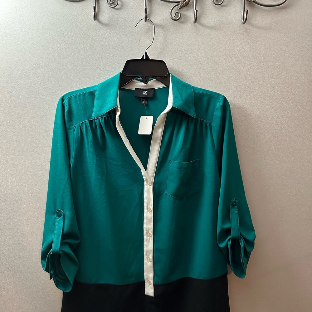 Women's Teal Blouse with White Trim size M